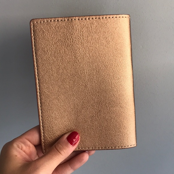 Rose Gold Passport holder - Picture 3 of 3